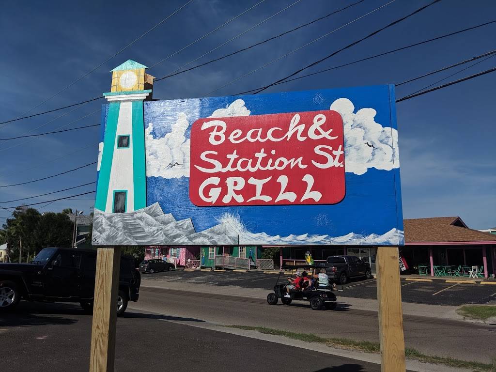 Beach & Station Street Grill | restaurant | 235 Beach Ave, Port Aransas, TX 78373, USA | 3617492303 OR +1 361-749-2303