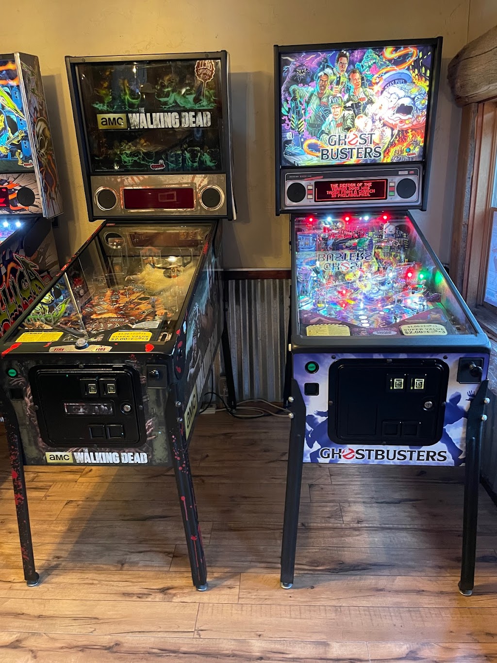 Hogback Pizza | restaurant | 457 W Main St, New Castle, CO 81647, USA | 9709843435 OR +1 970-984-3435