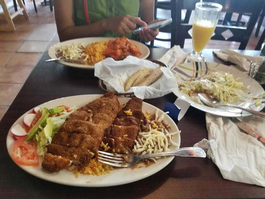 El Tequilazo | restaurant | 172-37 Hillside Avenue, Jamaica, NY 11432, USA | 7185580020 OR +1 718-558-0020