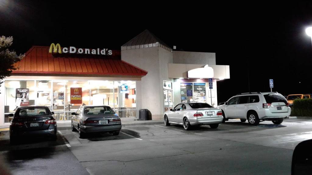 McDonalds | cafe | 7011 Main St, American Canyon, CA 94503, USA | 7075538570 OR +1 707-553-8570