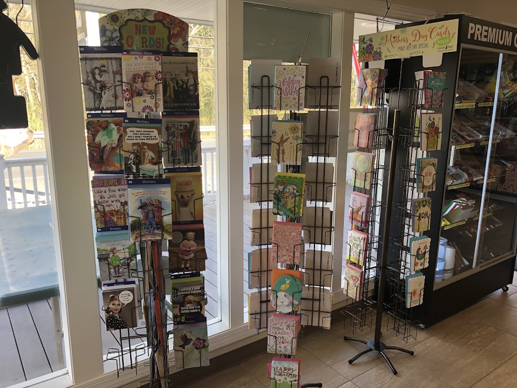 Suzys Convenience Store & Deli | restaurant | 455 N Main St B, Barnegat Township, NJ 08005, USA | 6096228251 OR +1 609-622-8251