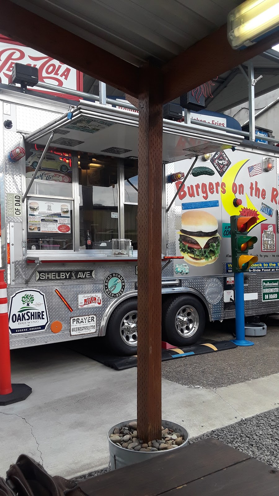 Burgers On the Run | restaurant | 195 Madison St, Eugene, OR 97402, USA | 5415204826 OR +1 541-520-4826