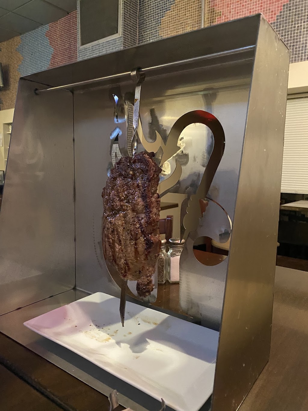 Dangles Bar & Grill | restaurant | 259 Orange St, New Haven, CT 06510, USA | 2038892912 OR +1 203-889-2912