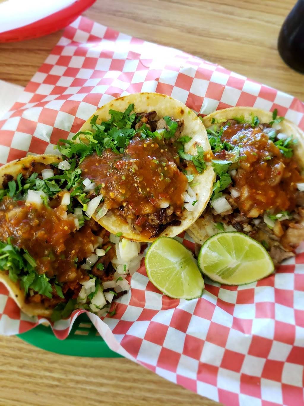 Los Cuates Taqueria | restaurant | 311 E Market St, Daly City, CA 94014, USA | 4157695966 OR +1 415-769-5966