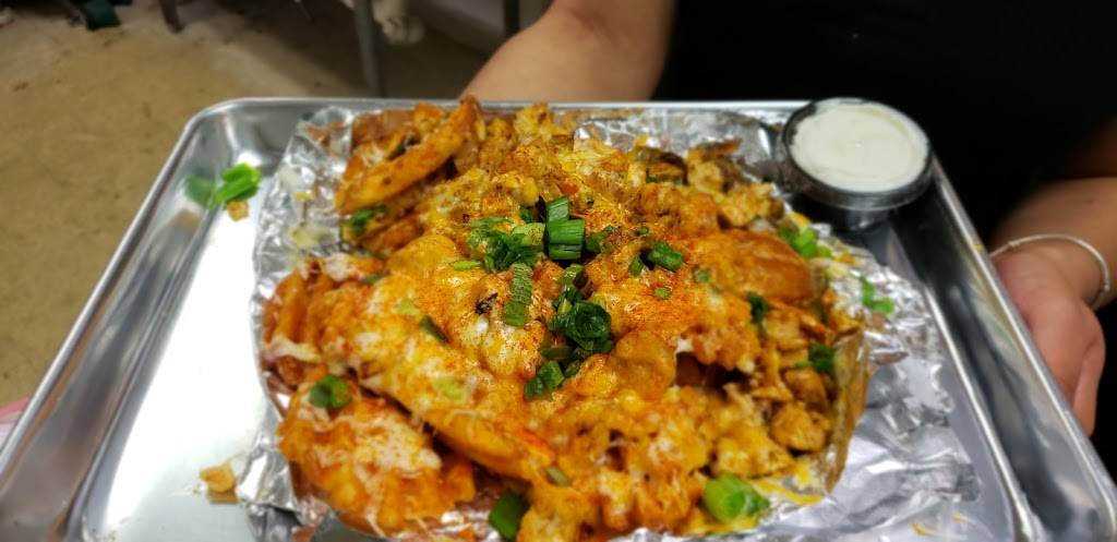 Floods Urban Seafood Lounge | restaurant | 4353 Northfield Rd, Warrensville Heights, OH 44128, USA | 2167145989 OR +1 216-714-5989