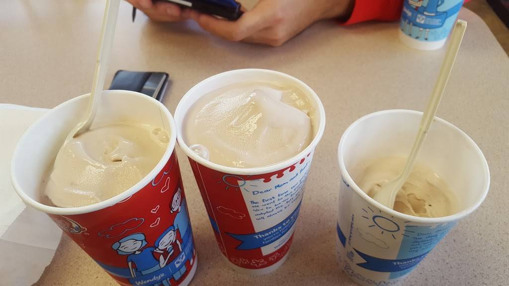 Wendys | restaurant | 3563 Russett Green E, Laurel, MD 20724, USA | 3016047794 OR +1 301-604-7794