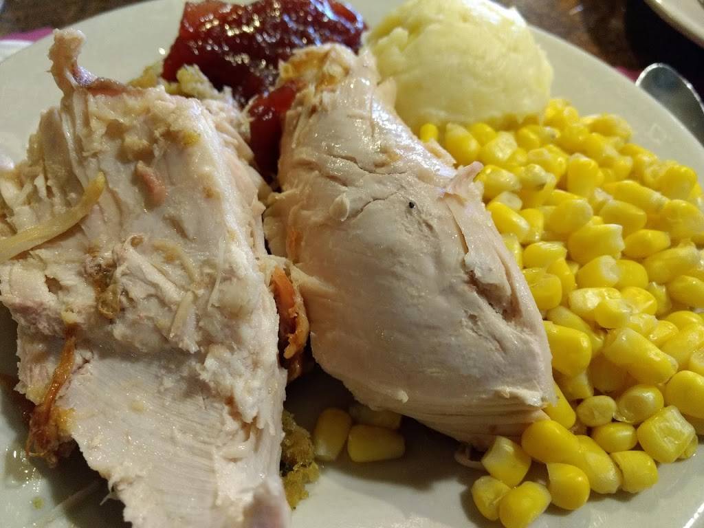 Memos Restaurant | cafe | 1272 Memorial Ave, West Springfield, MA 01089, USA | 4137398420 OR +1 413-739-8420