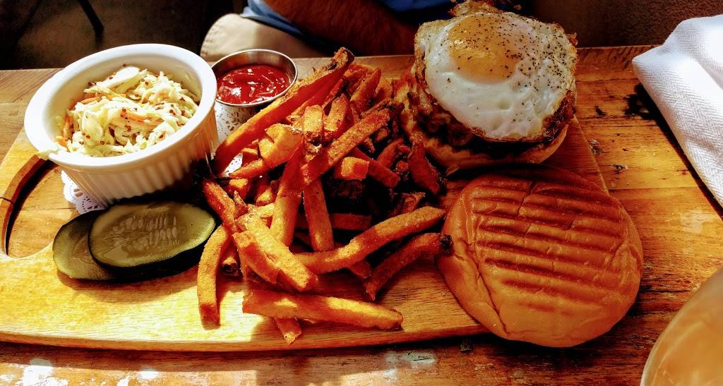 Ecco Rooftop Bar & Restaurant @ La Zingara | restaurant | 8 P T Barnum Square, Bethel, CT 06801, USA | 2037447500 OR +1 203-744-7500