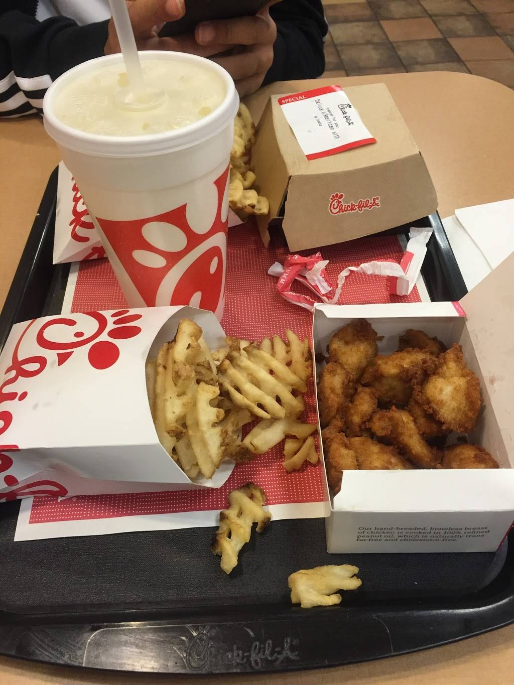 Chick-fil-A | restaurant | 826 Lehigh Lifestyle Ctr, Whitehall, PA 18052, USA | 6102310303 OR +1 610-231-0303