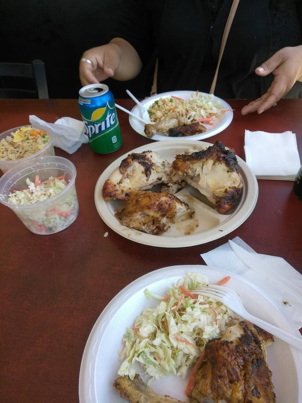 Chick n Chow | restaurant | 9301 Pico Blvd, Los Angeles, CA 90035, USA | 3102745595 OR +1 310-274-5595