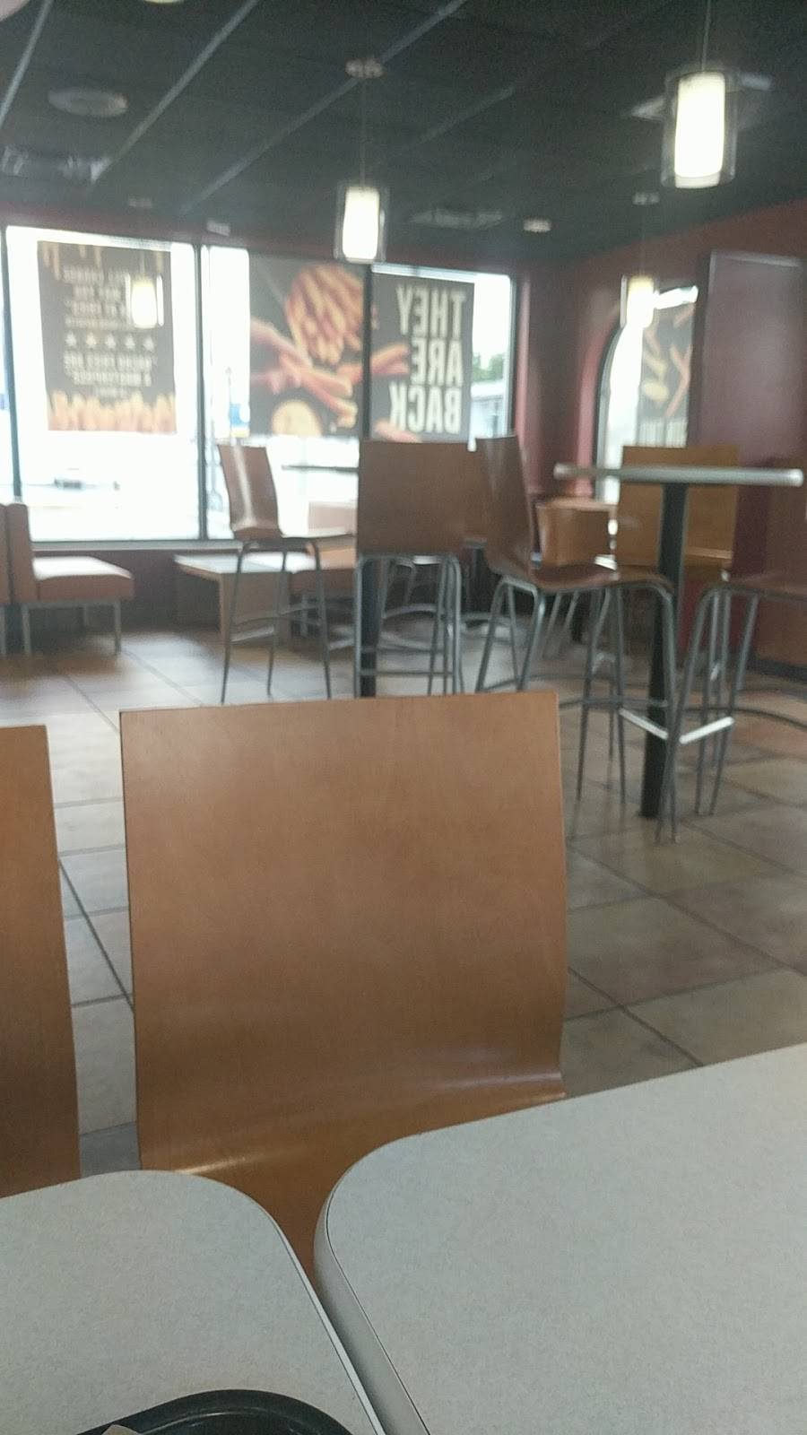 Taco Bell | meal takeaway | 996 Hempstead Turnpike, Franklin Square, NY 11010, USA | 5163589821 OR +1 516-358-9821