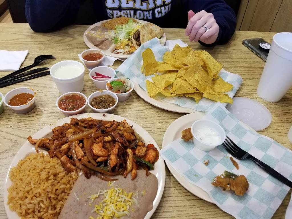 Marias Mexican food | restaurant | 15950 Hickman Rd suite #100, Clive, IA 50325, USA | 5153002670 OR +1 515-300-2670
