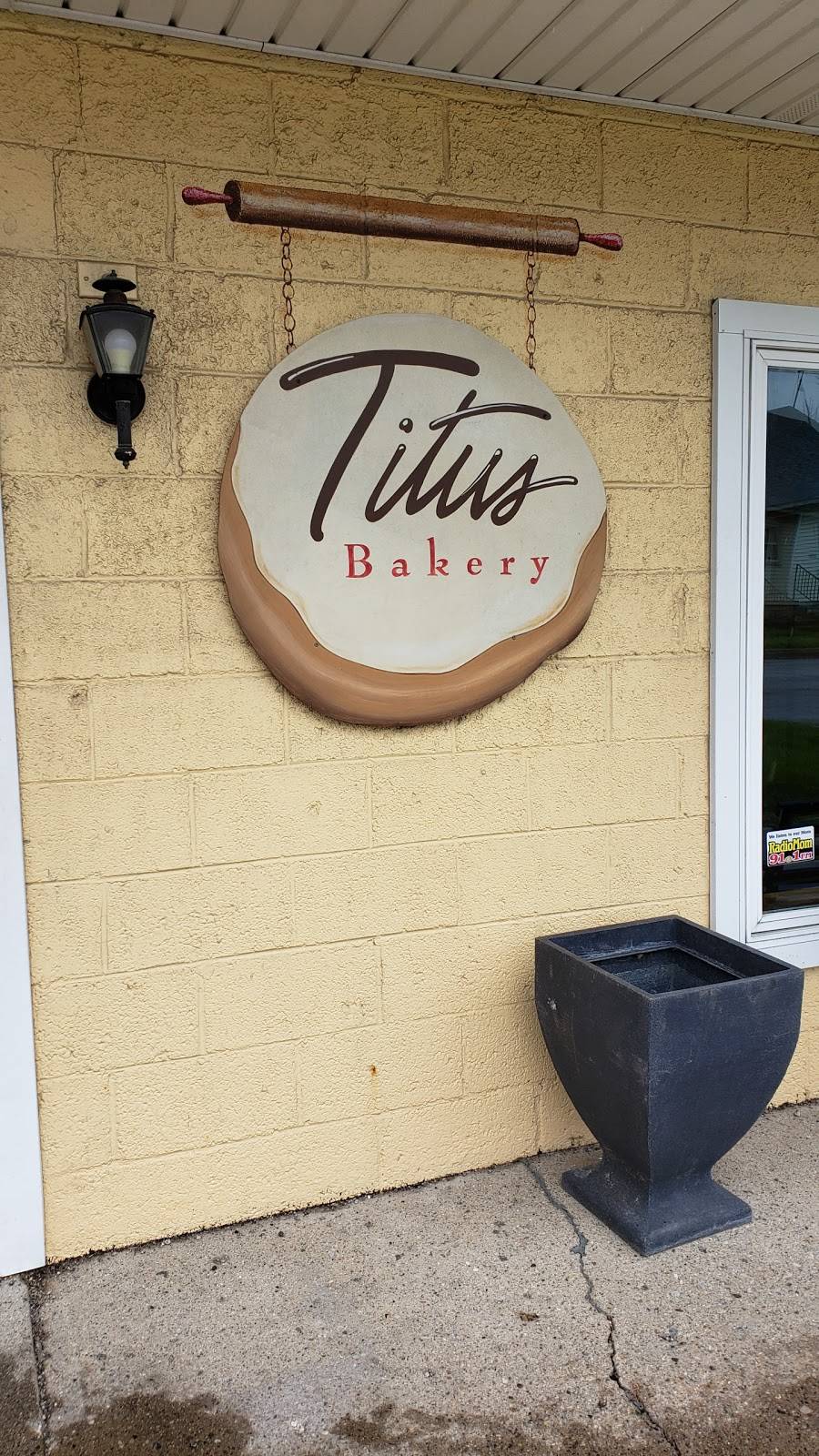 Titus Bakery | bakery | 820 W South St, Lebanon, IN 46052, USA | 7654821740 OR +1 765-482-1740