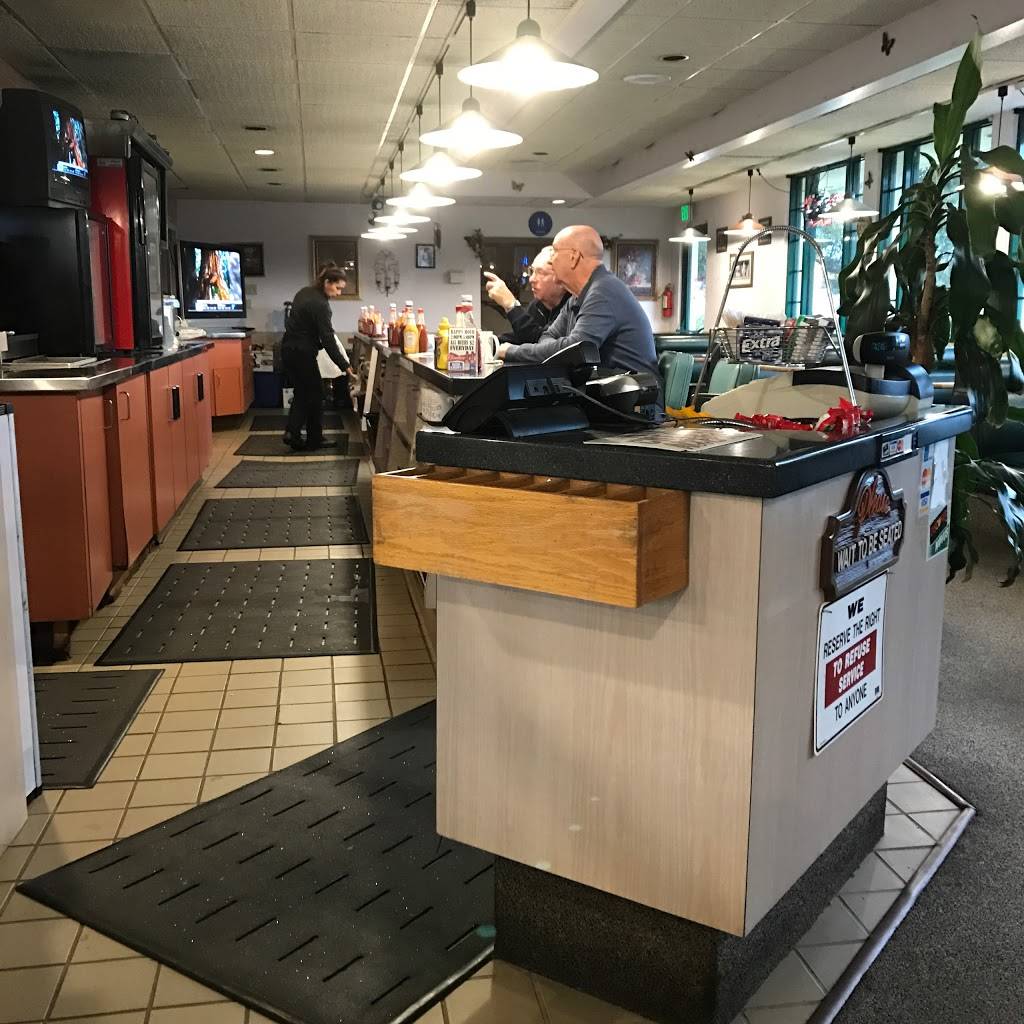 Vs Diner | restaurant | 5 Broadway Cir, King City, CA 93930, USA | 8313860503 OR +1 831-386-0503