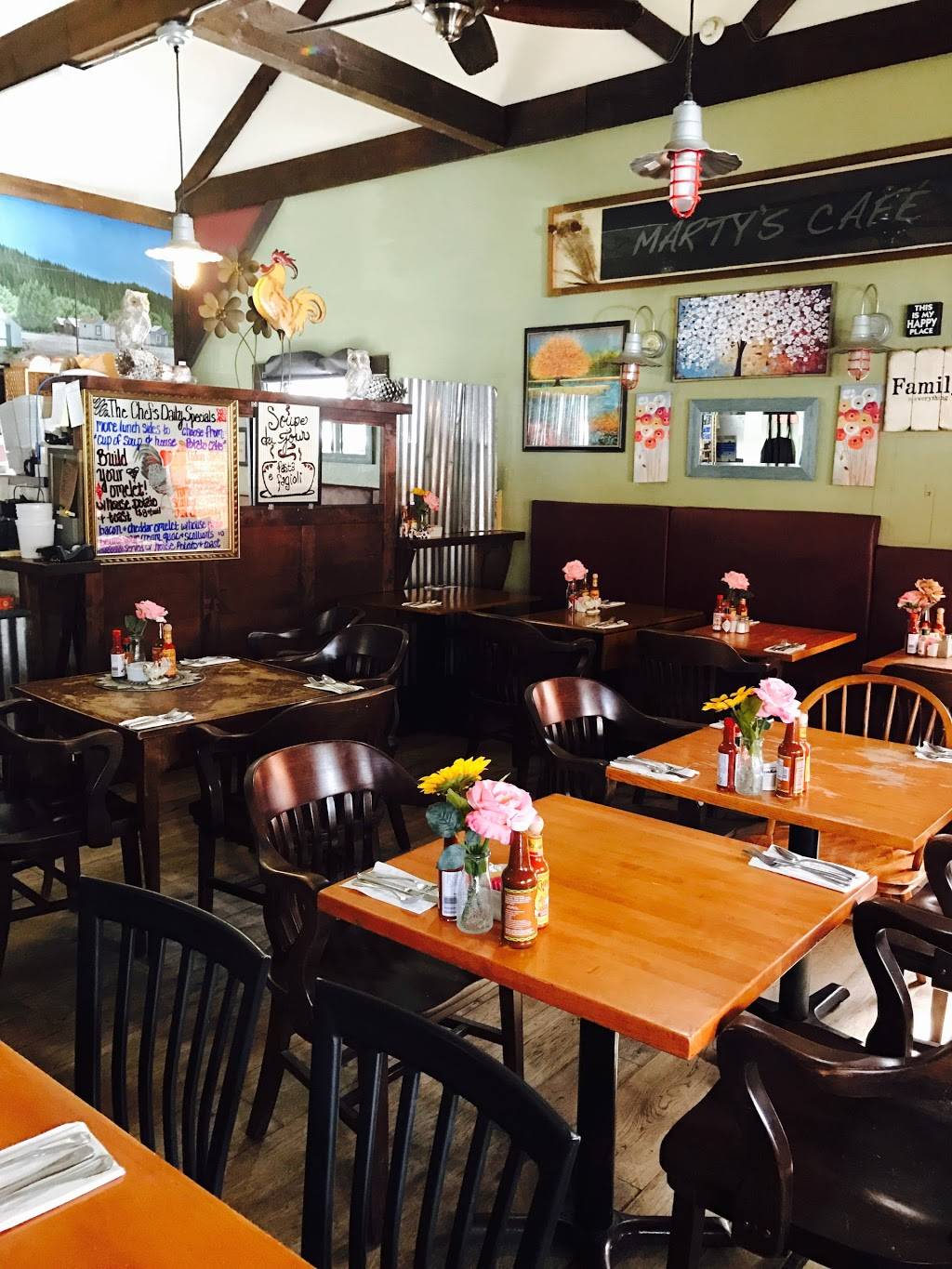Martys Cafe | cafe | 10115 Donner Pass Rd, Truckee, CA 96161, USA | 5305508208 OR +1 530-550-8208