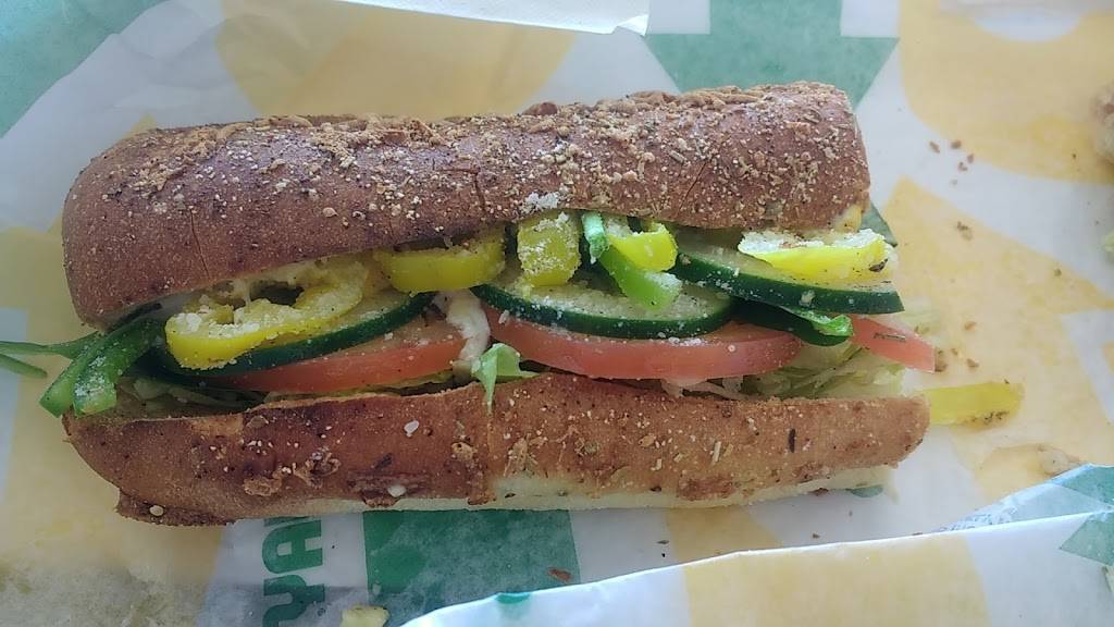 Subway | restaurant | 4601 Old Troy Pike, Dayton, OH 45424, USA | 9372352018 OR +1 937-235-2018