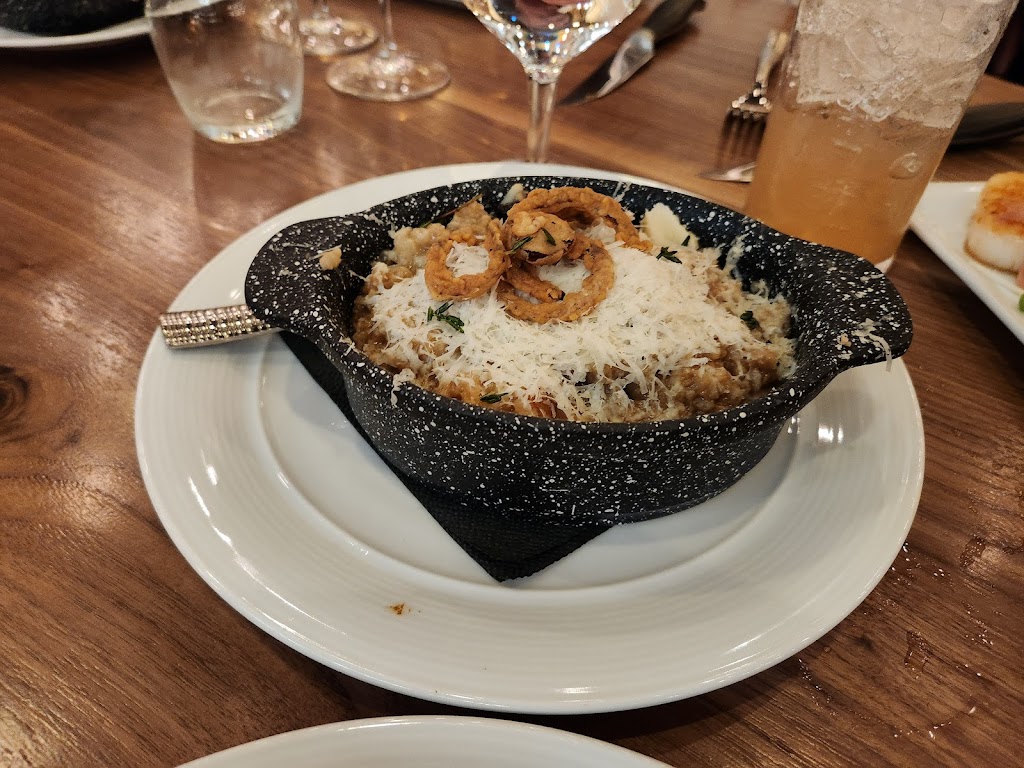 Olivers Chop House & Bourbon Bar at Derby City Gaming and Hotel | restaurant | 4520 Poplar Level Rd, Louisville, KY 40213, USA | 5029617600 OR +1 502-961-7600