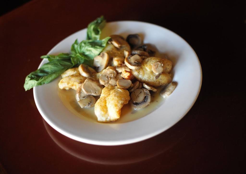 Jack & Giulios Italian Restaurant | restaurant | 2391 San Diego Ave, San Diego, CA 92110, USA | 6192942074 OR +1 619-294-2074