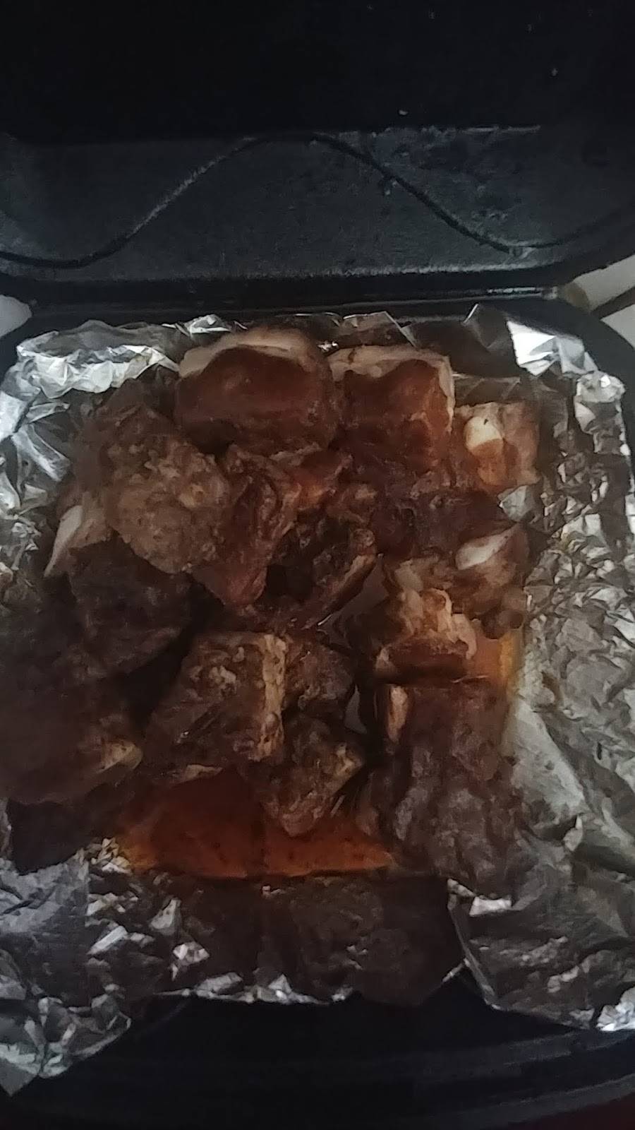 Garretts Smokehouse Barbeque | restaurant | 5502 N Emerson Way, Indianapolis, IN 46226, USA | 3177220506 OR +1 317-722-0506