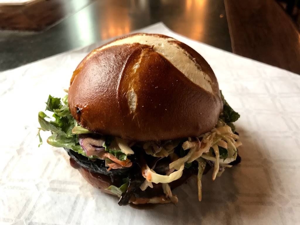 ERIS Brewery and Cider House | restaurant | 4240 W Irving Park Rd, Chicago, IL 60641, USA | 7739436200 OR +1 773-943-6200