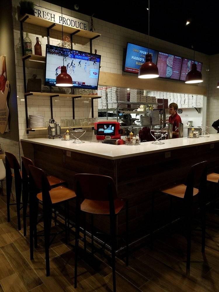 Marcos Pizza | meal delivery | 1230 S Hover St, Longmont, CO 80501, USA | 7207594900 OR +1 720-759-4900