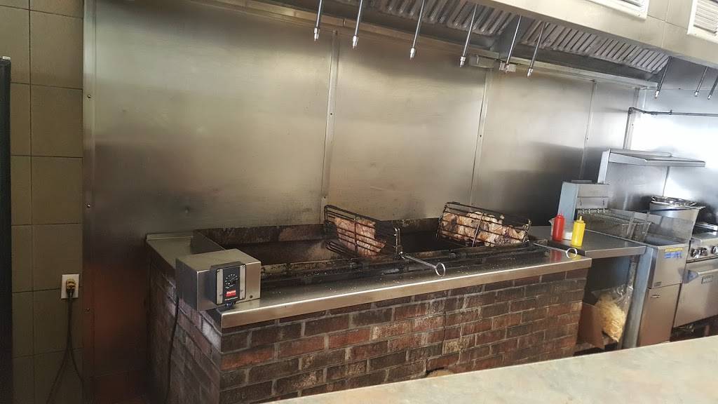 Gouveia Grill | restaurant | 1500 Acushnet Ave, New Bedford, MA 02746, USA | 5089915992 OR +1 508-991-5992