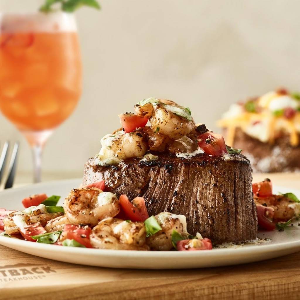 Outback Steakhouse | restaurant | 3173 Oak Valley Dr, Ann Arbor, MI 48103, USA | 7346627400 OR +1 734-662-7400