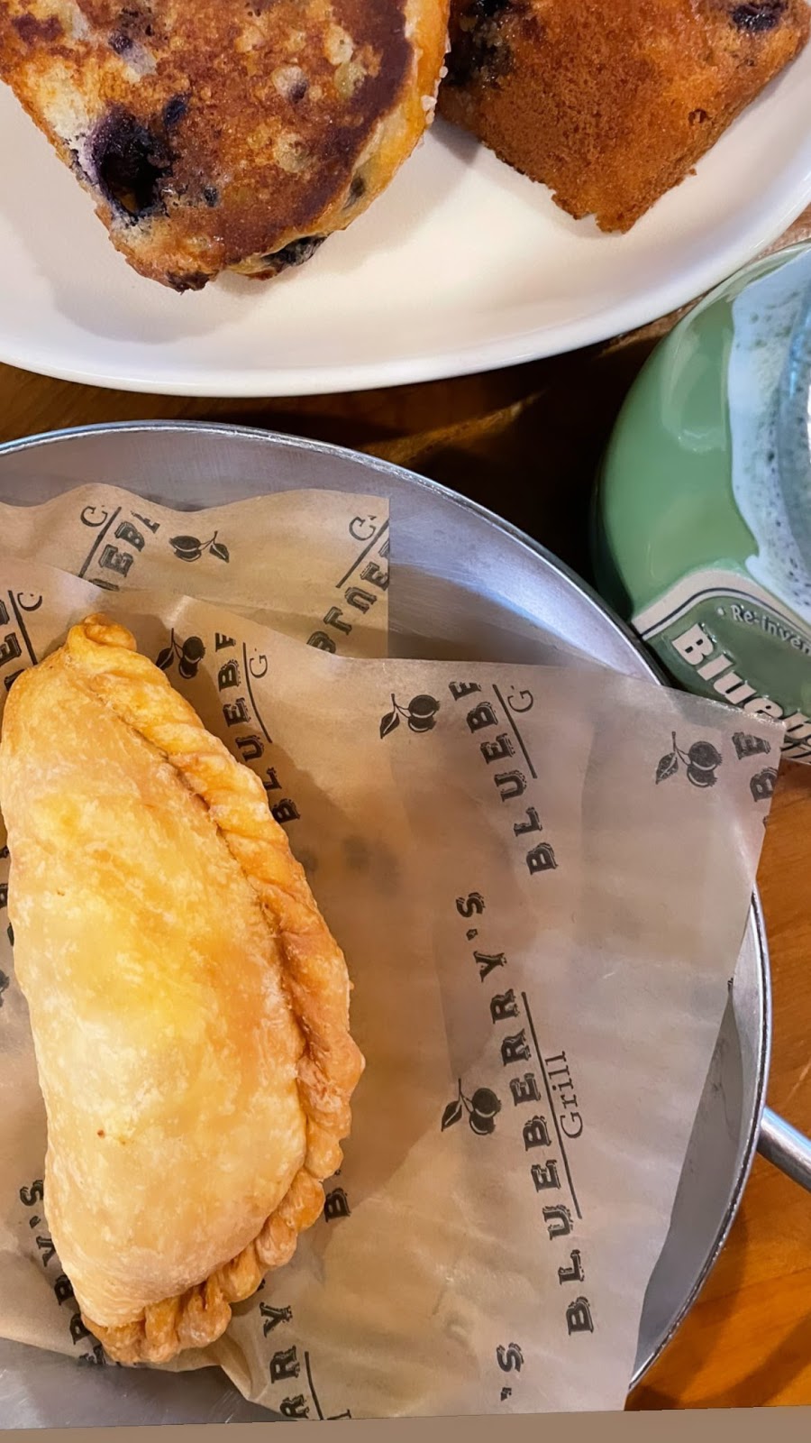 Blueberrys Grill | restaurant | 1900 Eastwood Rd, Wilmington, NC 28403, USA | 8439454588 OR +1 843-945-4588