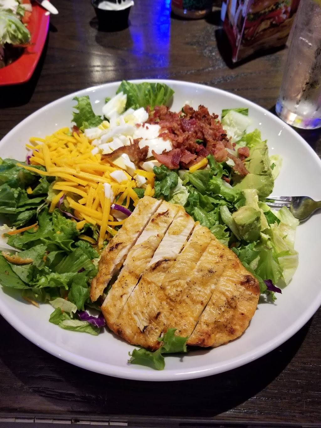 Red Robin Gourmet Burgers and Brews | restaurant | 5601 Brodie Ln, Sunset Valley, TX 78745, USA | 5122772220 OR +1 512-277-2220