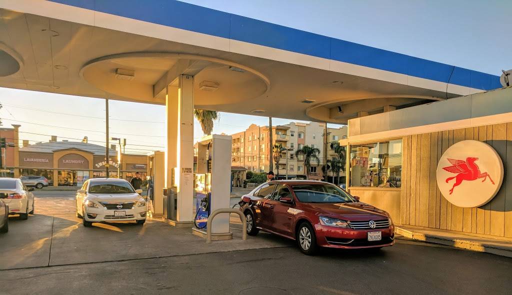 Mobil | restaurant | 9100 Sepulveda Blvd, North Hills, CA 91343, USA | 8188924797 OR +1 818-892-4797