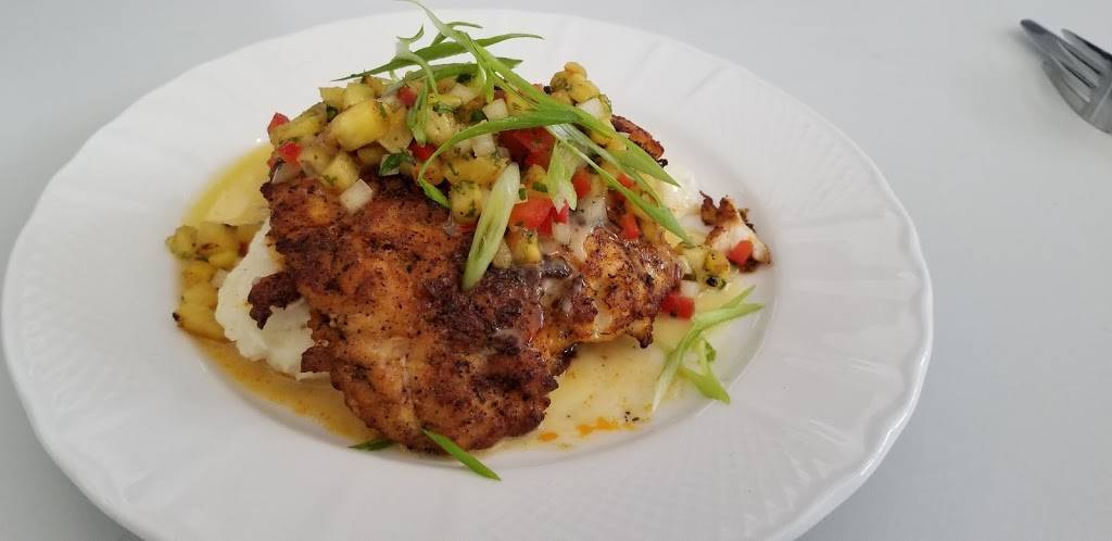 The Red Gill Bistro | restaurant | 4660 Salisbury Rd, Jacksonville, FL 32256, USA | 9046191208 OR +1 904-619-1208