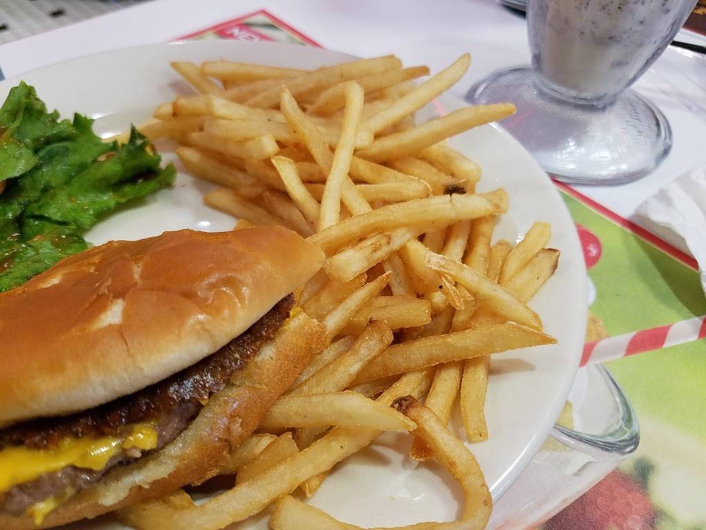 Steak n Shake | restaurant | 8640 Michigan Rd, Indianapolis, IN 46268, USA | 3178723775 OR +1 317-872-3775