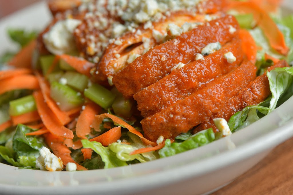 Zipps Sports Grill | restaurant | 3647 E Indian School Rd, Phoenix, AZ 85018, USA | 6029572112 OR +1 602-957-2112