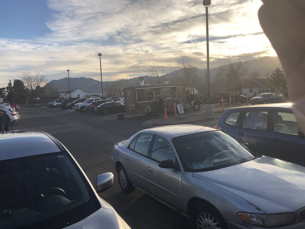 Witty Pork | restaurant | 523 US-87, Colorado Springs, CO 80903, USA | 7194261090 OR +1 719-426-1090