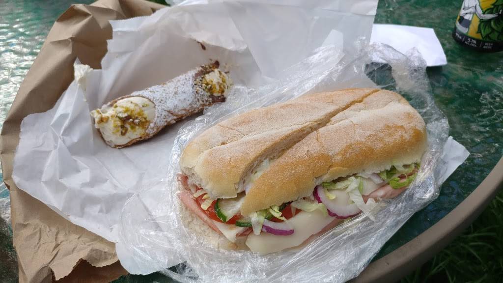 Pranzo Italian Deli | restaurant | 1121 Meadowlands Dr E, Nepean, ON K2E 6J5, Canada | 6133552867 OR +1 613-355-2867