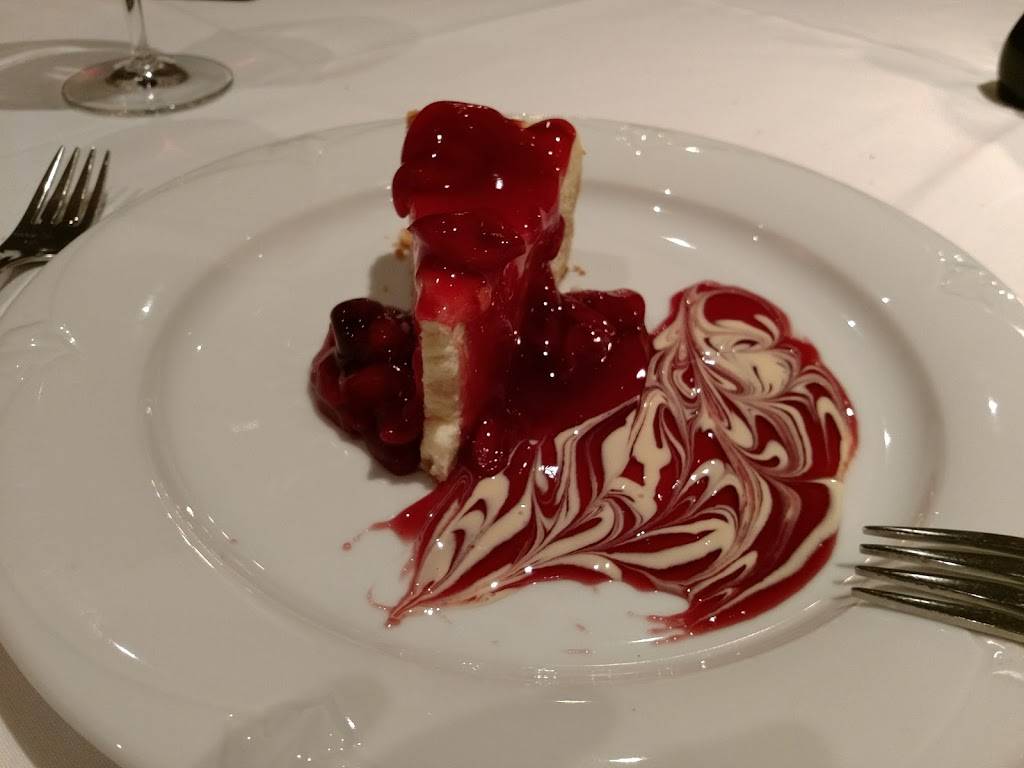 Lord Nelson Steak House | restaurant | 650 Plains Rd E, Burlington, ON L7T 2E9, Canada | 9056397950 OR +1 905-639-7950