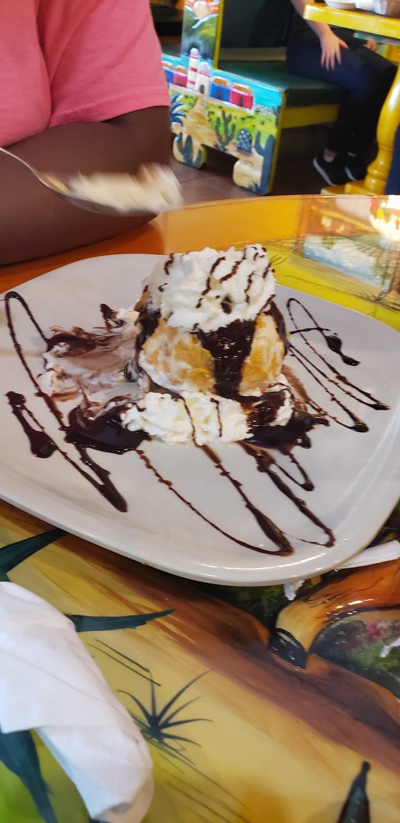 El Nopal | restaurant | 5000 Shelbyville Rd, Louisville, KY 40207, USA | 5024097740 OR +1 502-409-7740