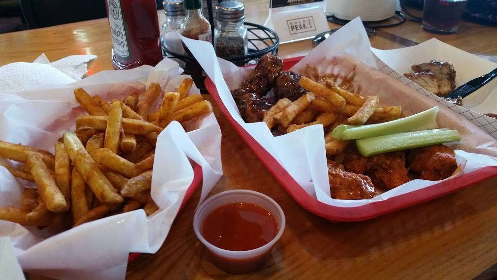 Wicked Backyard Bar and Grill | restaurant | 9000 S IH 35 Frontage Rd #200, Austin, TX 78748, USA | 5122158929 OR +1 512-215-8929