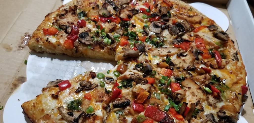 Old Chicago | restaurant | 12300 Singletree Ln Suite 100, Eden Prairie, MN 55344, USA | 9529461400 OR +1 952-946-1400