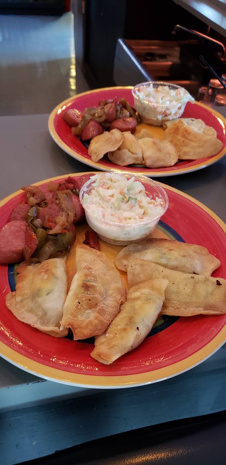 Hanks Place Bar & Grill | restaurant | 378 OH-7, Powhatan Point, OH 43942, USA | 7407954122 OR +1 740-795-4122