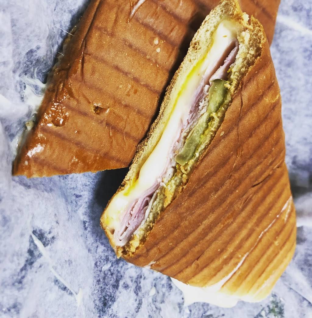 Latin Corner Bistro | restaurant | 4602 Coral Ridge Dr, Coral Springs, FL 33065, USA | 9543417541 OR +1 954-341-7541