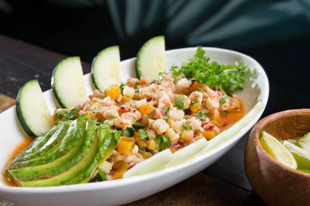 Karinas Mexican Seafood | restaurant | 89 Bonita Rd, Chula Vista, CA 91910, USA | 6196511000 OR +1 619-651-1000