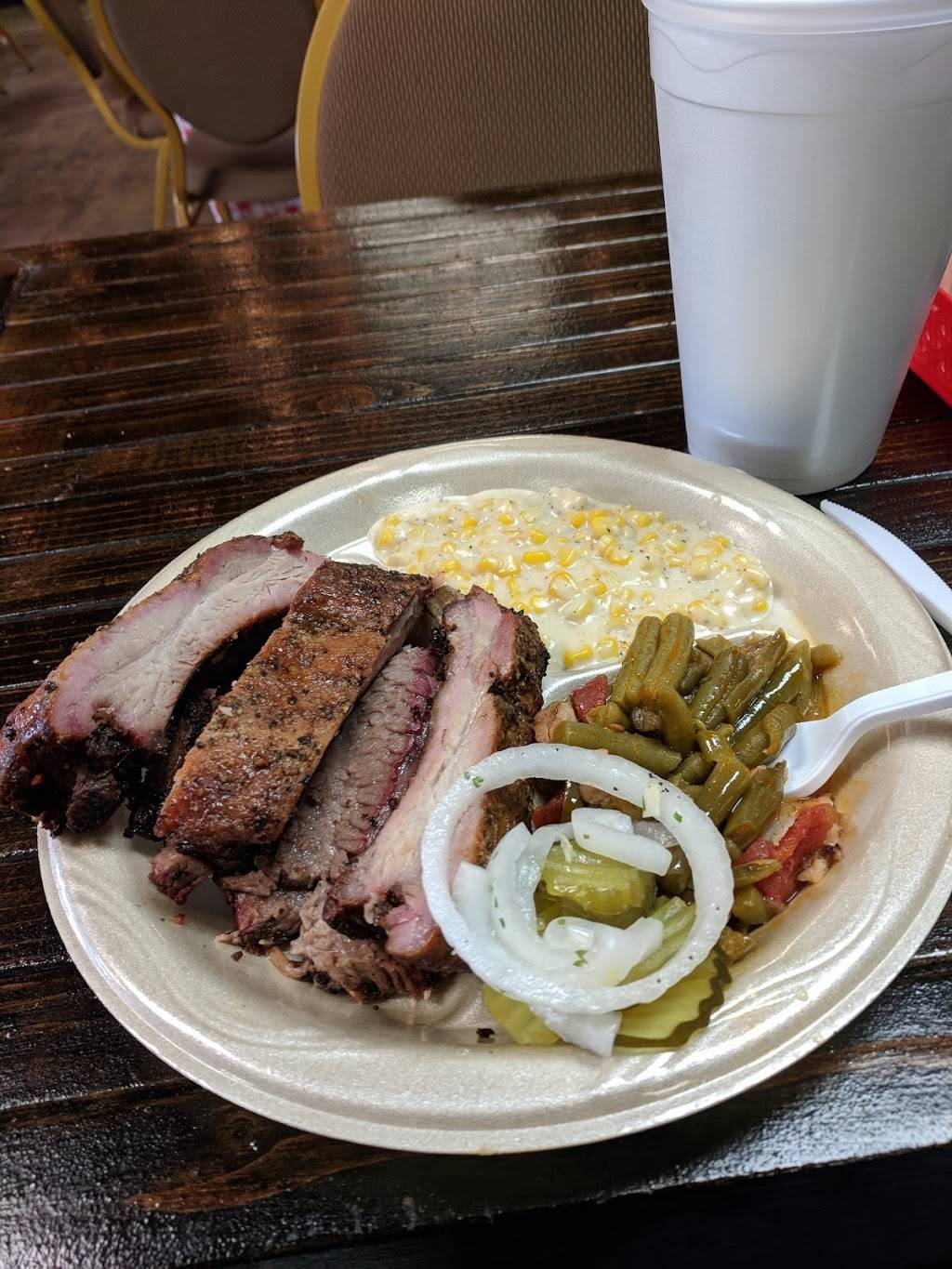 DeeWillies BBQ | restaurant | 12130 OConnor Rd, San Antonio, TX 78233, USA | 2103877452 OR +1 210-387-7452