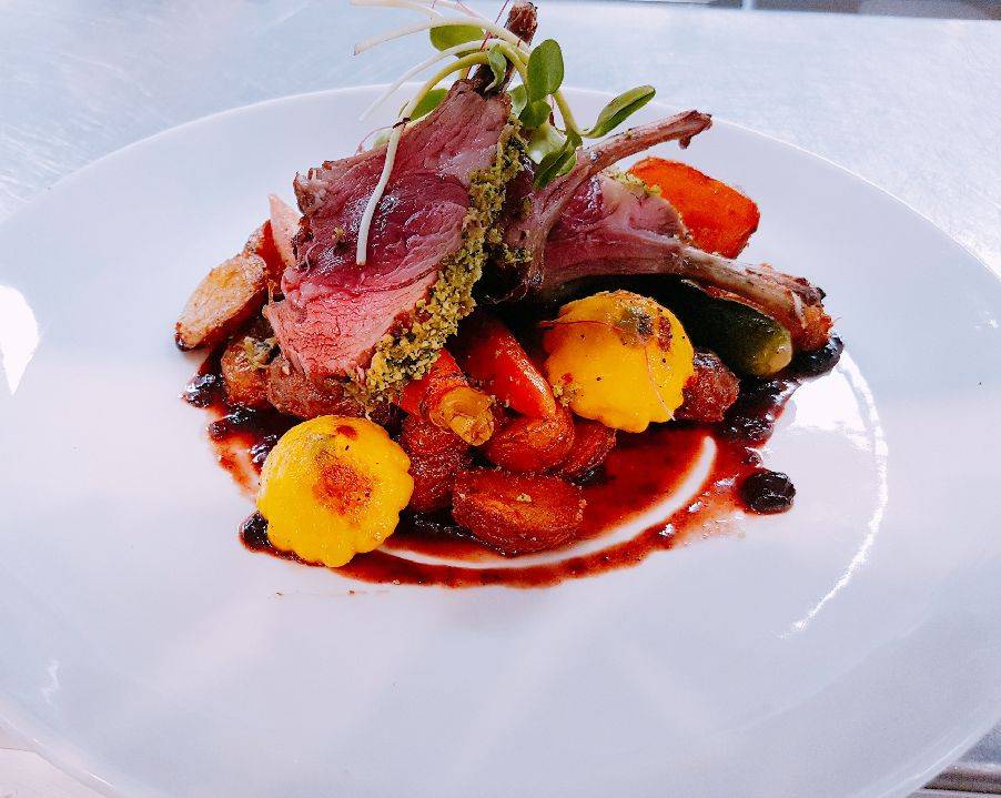 12welve Bistro and Tapwerks | restaurant | 244 Brock St S, Whitby, ON L1N 4K1, Canada | 9054938277 OR +1 905-493-8277