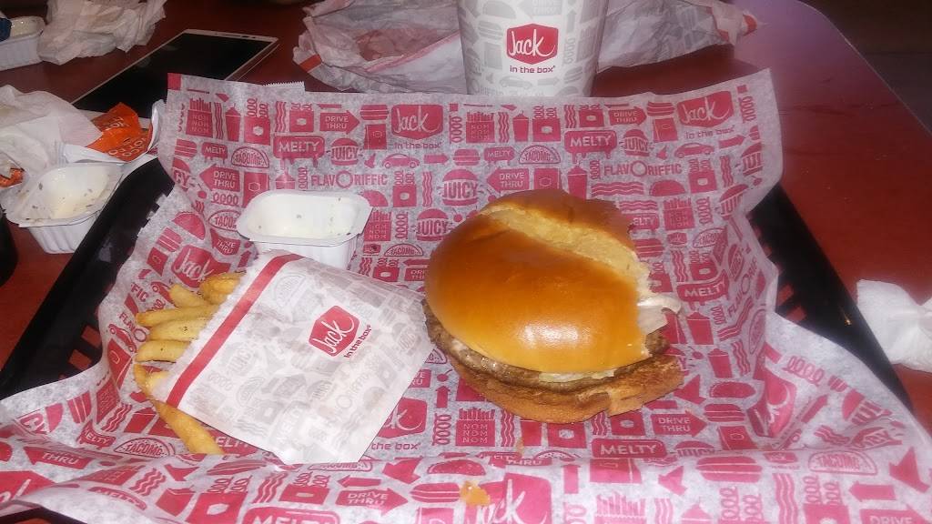 Jack in the Box | restaurant | 3811 Live Oak St, Dallas, TX 75204, USA | 2148262470 OR +1 214-826-2470