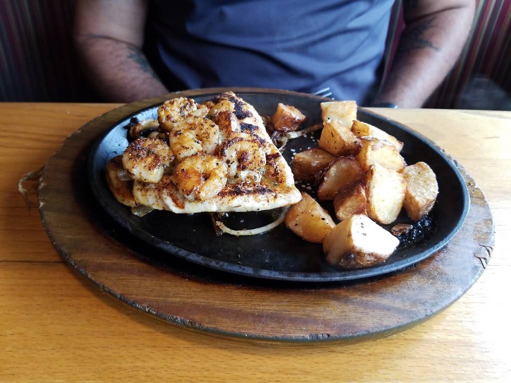 Applebees Grill + Bar | restaurant | 2815 Augusta Rd, West Columbia, SC 29170, USA | 8039261759 OR +1 803-926-1759