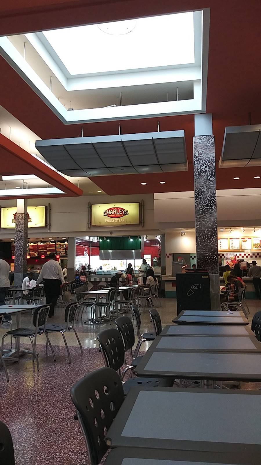 Charleys Philly Steaks | restaurant | 2044 Green Acres Rd S # 220, Valley Stream, NY 11581, USA | 5168253130 OR +1 516-825-3130