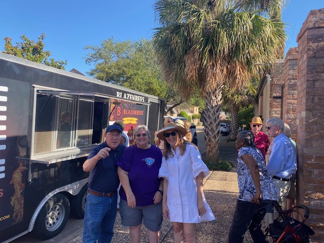 Blazenbees | restaurant | 3817 S Texas 6, Houston, TX 77083, USA | 8324438522 OR +1 832-443-8522