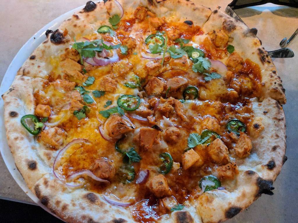 Community Pie | restaurant | 850 Market St, Chattanooga, TN 37402, USA | 4234861743 OR +1 423-486-1743