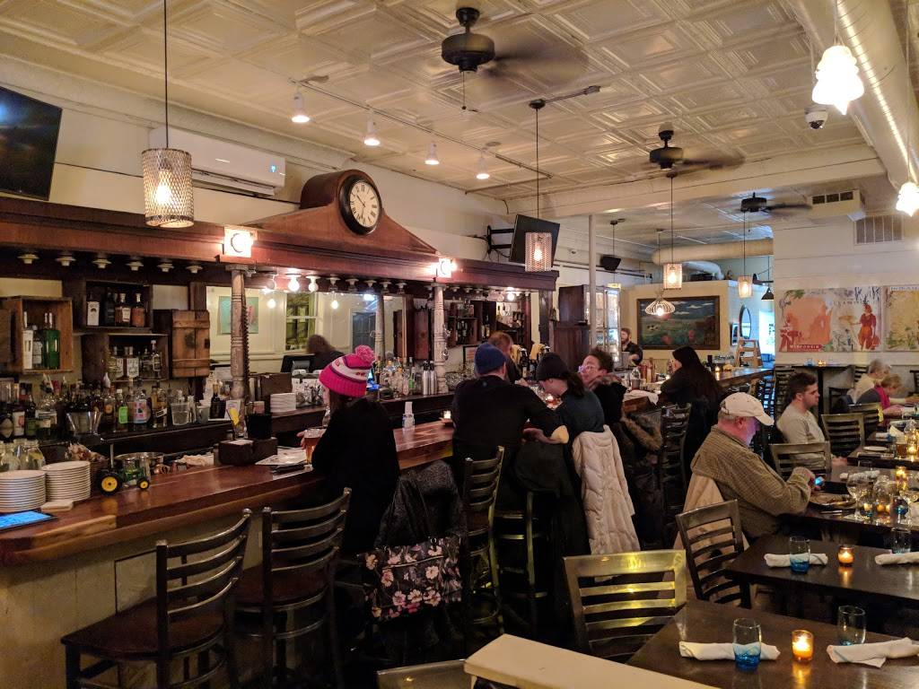 Farm Bar | restaurant | 1300 W Wellington Ave, Chicago, IL 60657, USA | 7732812599 OR +1 773-281-2599